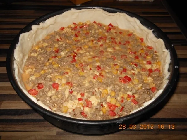 Hackfleischtorte mit Schmand - Rezept