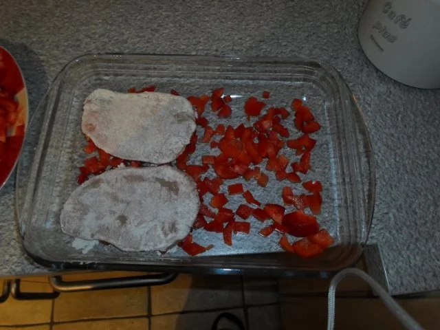 Rezept: Ajvar-Schnitzel-Auflauf mit Bandnudeln Bild Nr. 3 Ajvar-Schnitzel-Auflauf mit Bandnudeln - Rezept - Bild Nr. 3