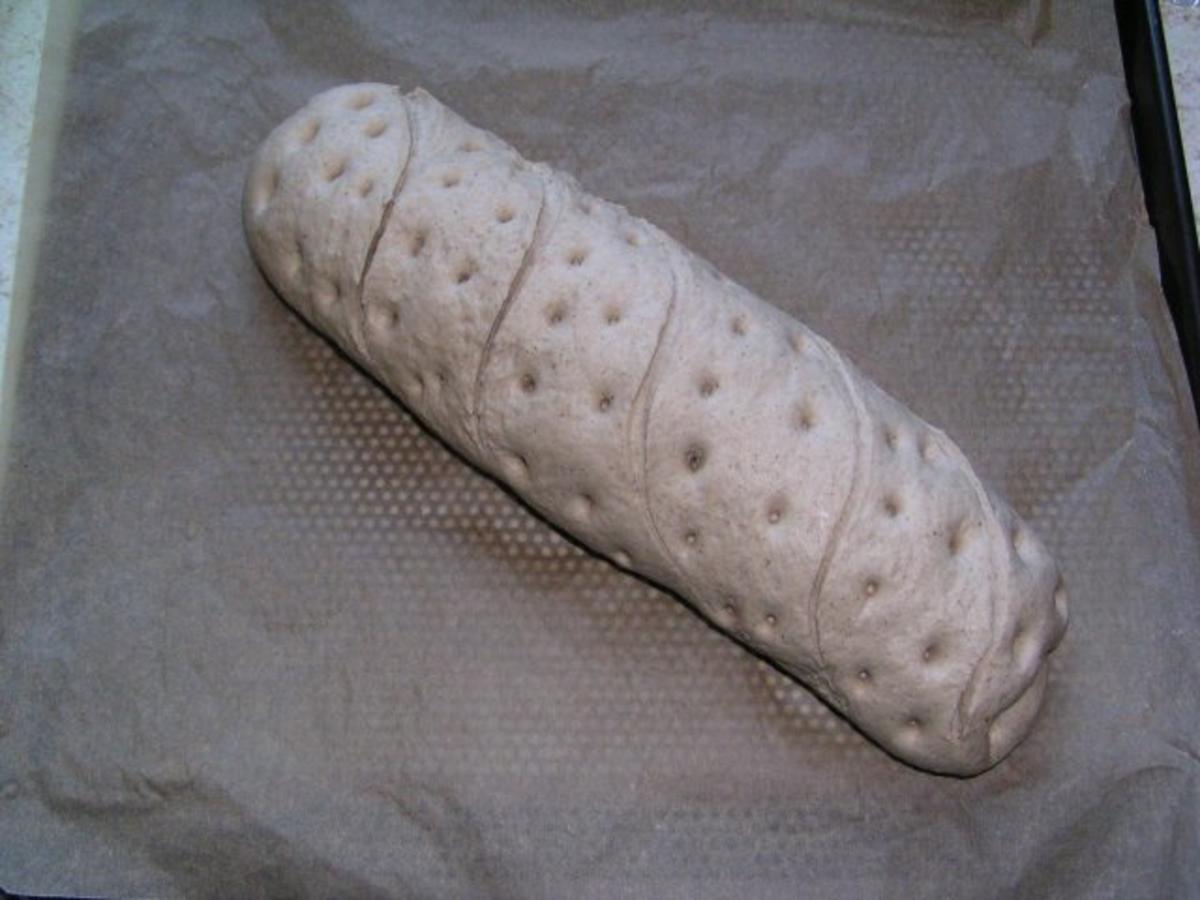 Graubrot mit Sauerteig aus Altem Brot - Rezept - Bild Nr. 2