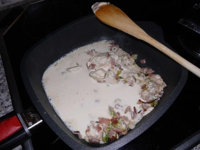 Rezept: Cappelletti mit Champignoncreme>> Bild Nr. 7 Cappelletti mit Champignoncreme>> - Rezept - Bild Nr. 7