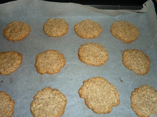 Haferflocken - Nuss - Gebäck - Rezept