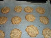 Haferflocken - Nuss - Gebäck - Rezept