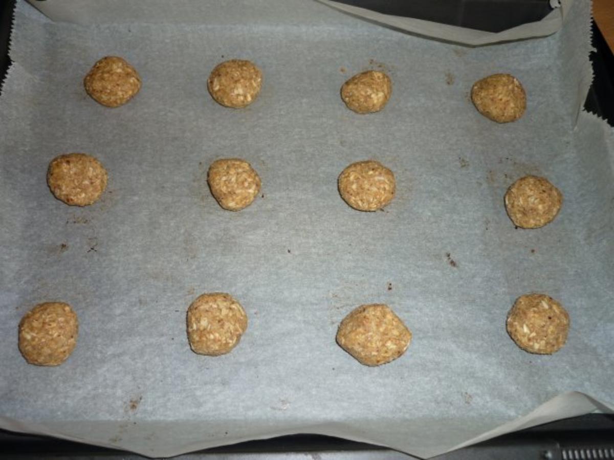 Haferflocken Nuss Gebäck - schnell &amp; einfach - 487 kcal/100g