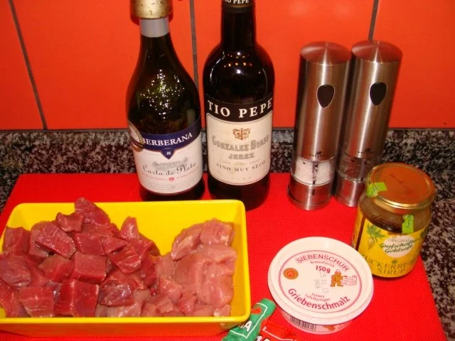 Rezept: Fleisch: Böhm. Fürstl. Herrengulasch Bild Nr. 3 Fleisch: Böhm. Fürstl. Herrengulasch - Rezept - Bild Nr. 3