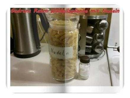 Vegetarisch: Rahm-Waldpilze mit Nudeln - Rezept - Bild Nr. 2