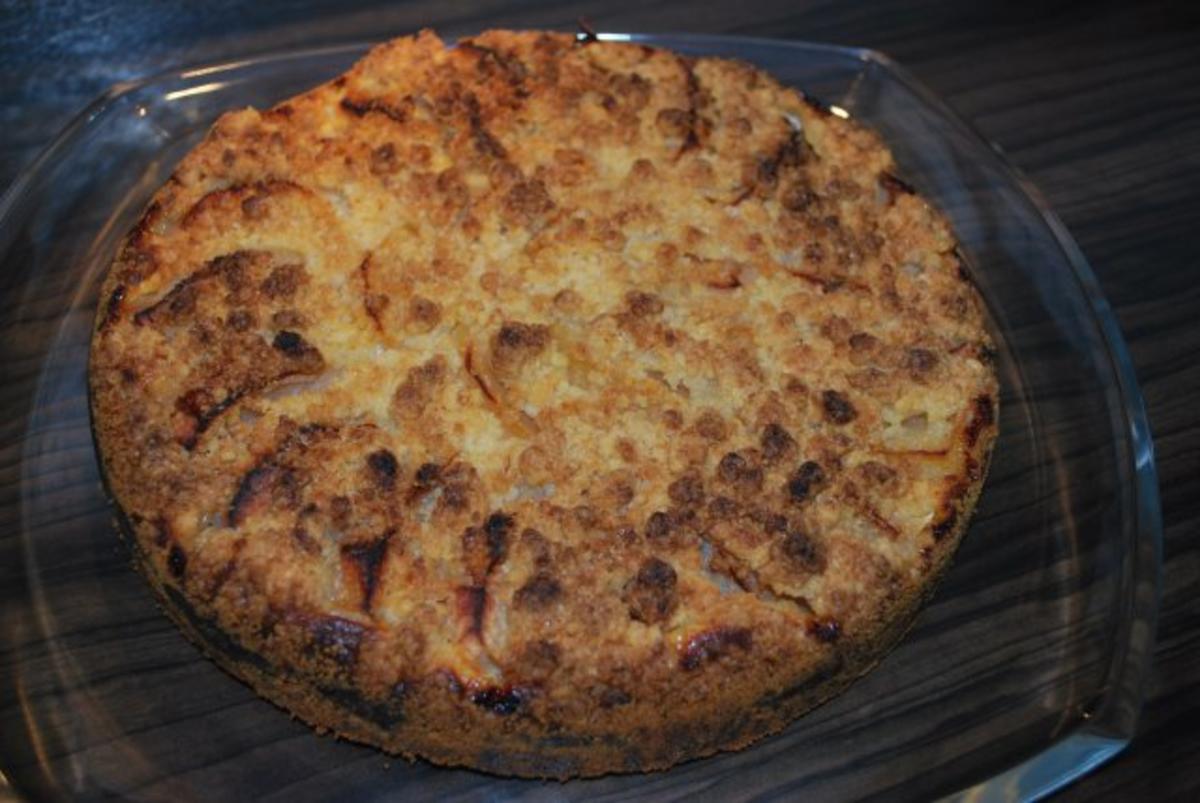 Apfel-Käse-Kuchen mit Streuseln - Rezept - Bild Nr. 2