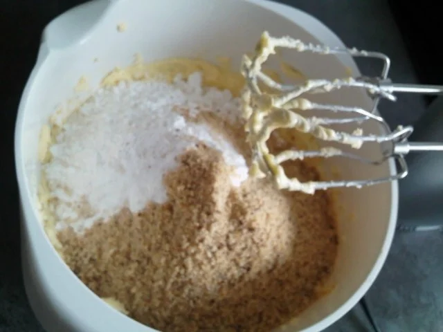 Rezept: Buttertaler mit Kokos oder Kakaofüllung Bild Nr. 3 Buttertaler mit Kokos oder Kakaofüllung - Rezept - Bild Nr. 3