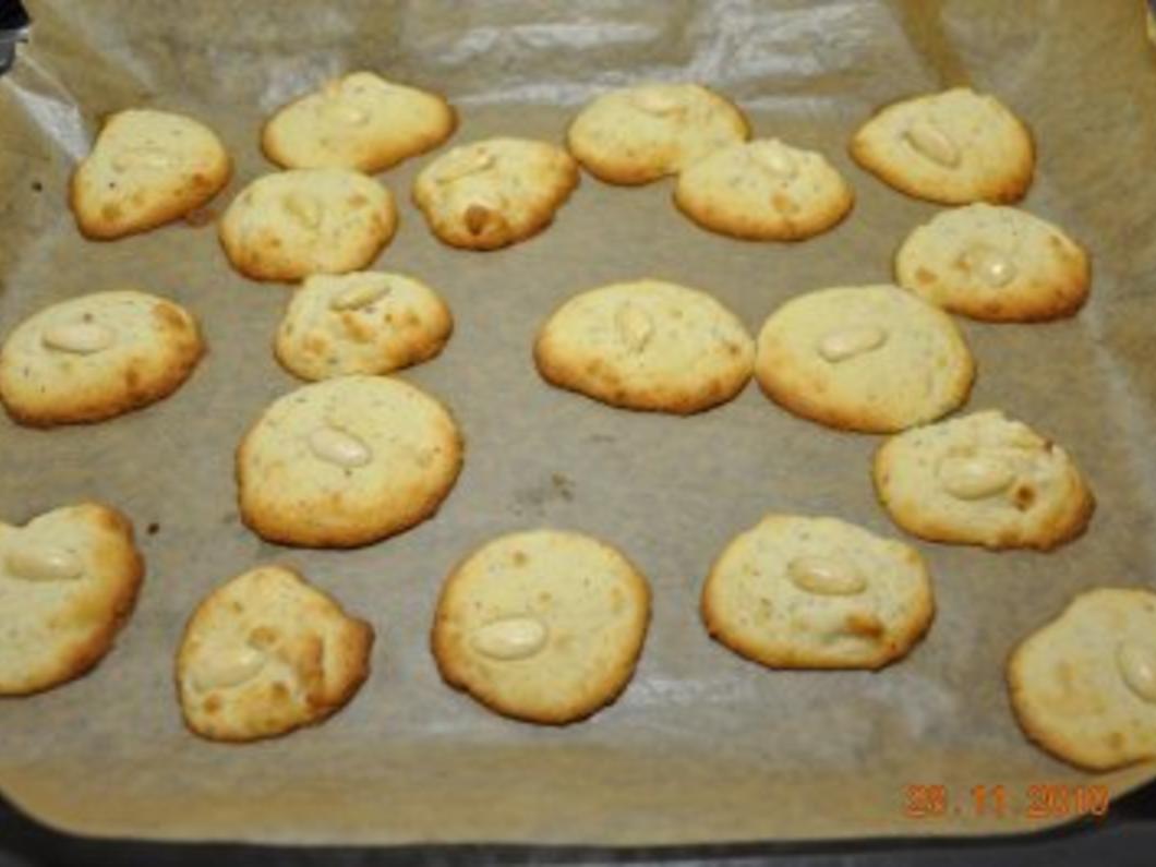 Gebäck:Plätzchen Marzipan-Mandel-Gebäck - Rezept - kochbar.de