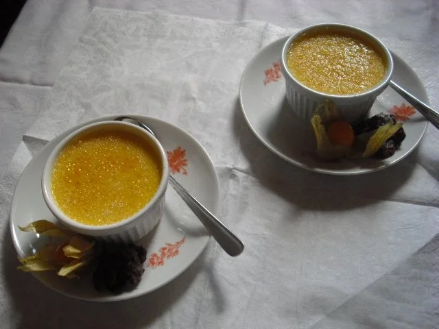 Créme Brûlèe mit weißer Schokolade und Tonkabohne - Rezept - Bild Nr. 6