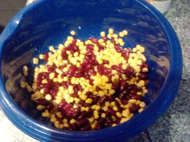 HÄHNCHENSCHENKEL DIABLO IN GEMÜSE UND REIS GEBETTET - Rezept - Bild Nr. 7