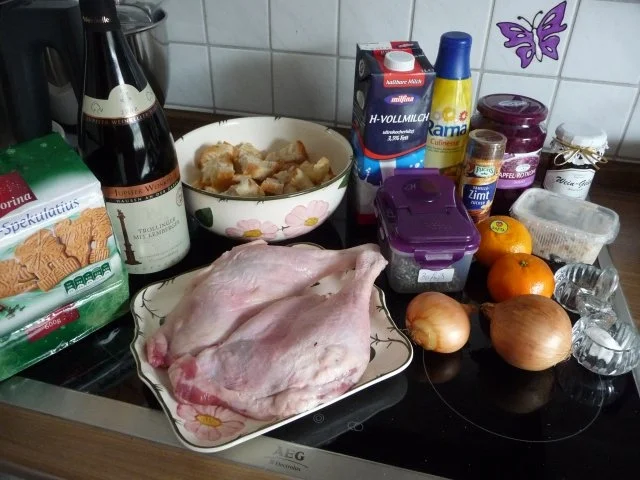 Gänsekeulen, Mandarinen - Rotkohl und Semmelklöße - Rezept - Bild Nr. 2