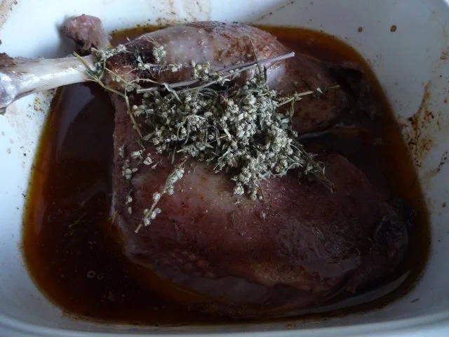 Gänsekeulen, Mandarinen - Rotkohl und Semmelklöße - Rezept - Bild Nr. 6