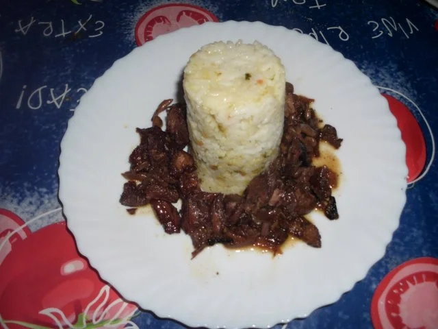 Rezept: Putenschnipsel beschwipst Putenschnipsel beschwipst - Rezept