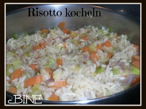 Rezept: BiNe` S ZUCCHINI - MØHREN - RISOTTO Bild Nr. 4 BiNe` S ZUCCHINI - MØHREN - RISOTTO - Rezept - Bild Nr. 4