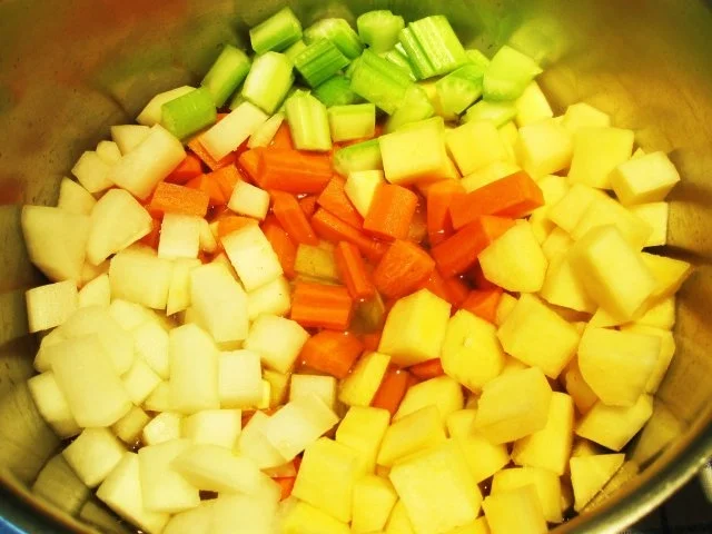 Rezept: Steckrübchensuppe nach Art der Spanier ... Bild Nr. 6 Steckrübchensuppe nach Art der Spanier ... - Rezept - Bild Nr. 6