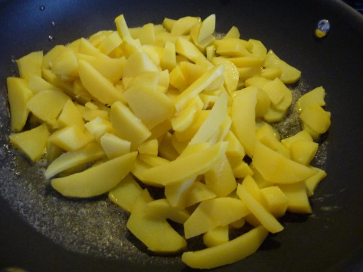 Vegetarisch : Bratkartoffeln mit Ei und Sahnespinat - Rezept - Bild Nr. 5