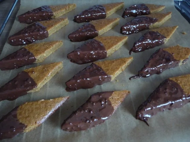 Plätzchen & Kekse : Lebkuchen - Rauten - Rezept