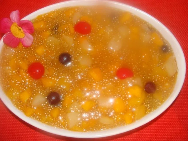 Rezept: Nachtisch : Froscheier - Fruchtcoctail Nachtisch : Froscheier - Fruchtcoctail - Rezept