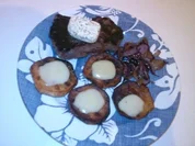 Gebratenes Rinderfilet mit Röstzwiebeln und angratinierten Süßkartoffeltalern - Rezept