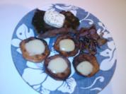 Gebratenes Rinderfilet mit Röstzwiebeln und angratinierten Süßkartoffeltalern - Rezept