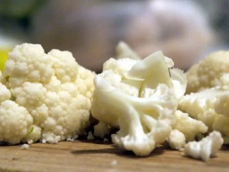 Hackschnitzel mit gebratenem Blumenkohl und Minze-Feta-Dip - Rezept - Bild Nr. 6