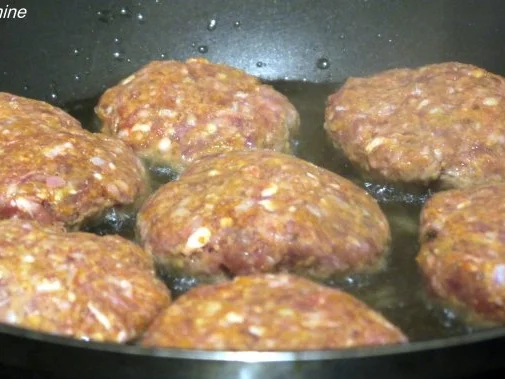 Hackschnitzel mit gebratenem Blumenkohl und Minze-Feta-Dip - Rezept - Bild Nr. 11
