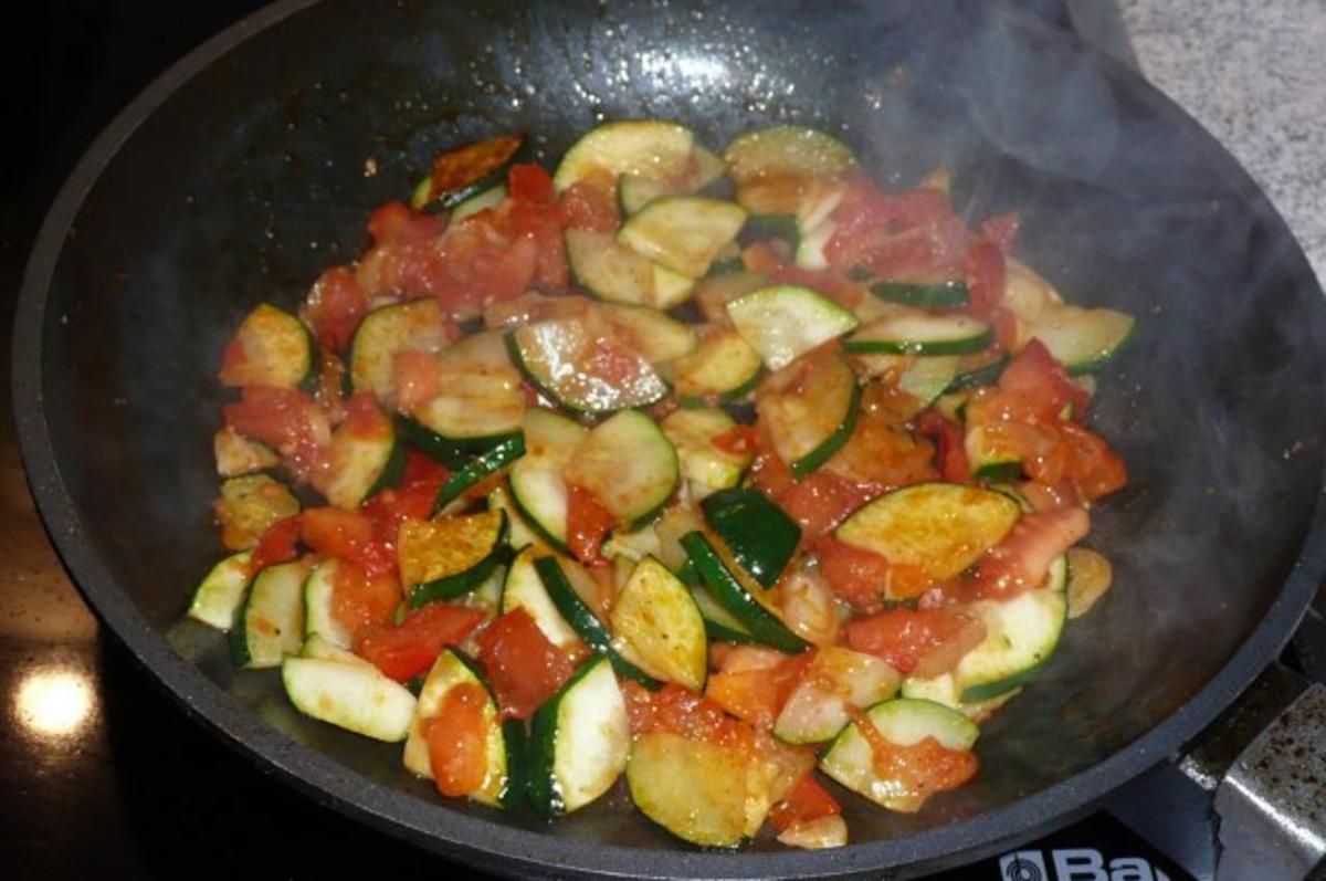 Zucchini-Tomaten-Omelett - Rezept - Bild Nr. 2