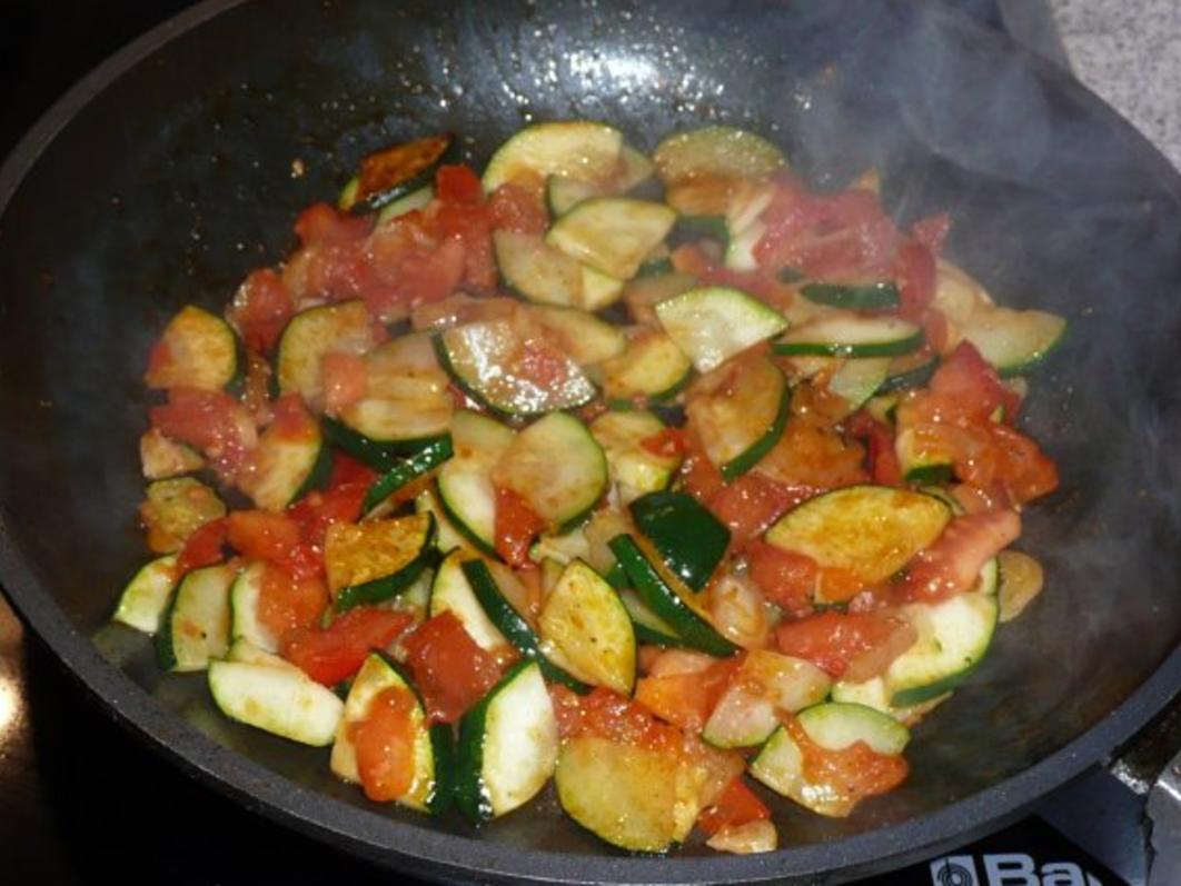 Zucchini Tomaten Omelett - schnell &amp; einfach - von Willmei