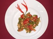 Scharfer Papayasalat mit Shrimps und Erdnüssen - Rezept