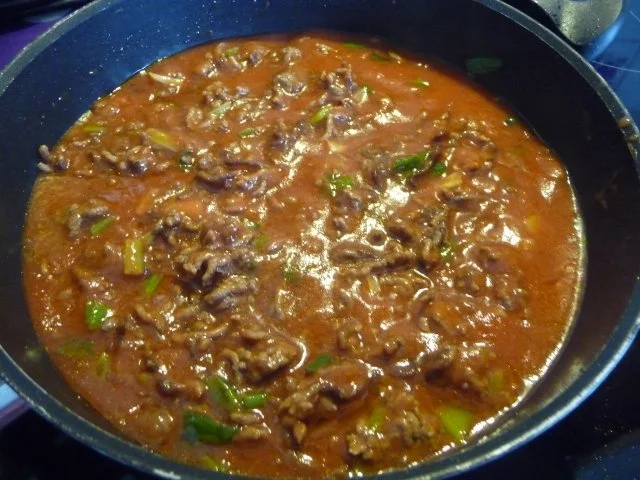 Unter 30 Minuten : Spaghetti mit Zwiebel-Hackfleisch in Tomatensoße - Rezept - Bild Nr. 7