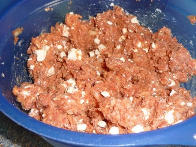 Gefüllte Paprikaschoten mit Kräutersoße - Rezept - Bild Nr. 3