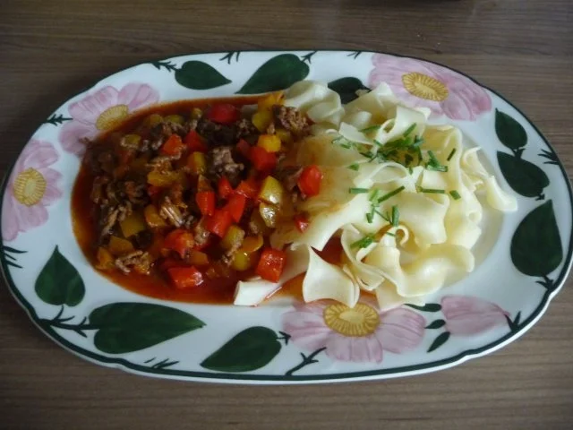 Rezept: Resteverwertung : Zwiebel - Hackfleisch neu inziniert Resteverwertung : Zwiebel - Hackfleisch neu inziniert - Rezept