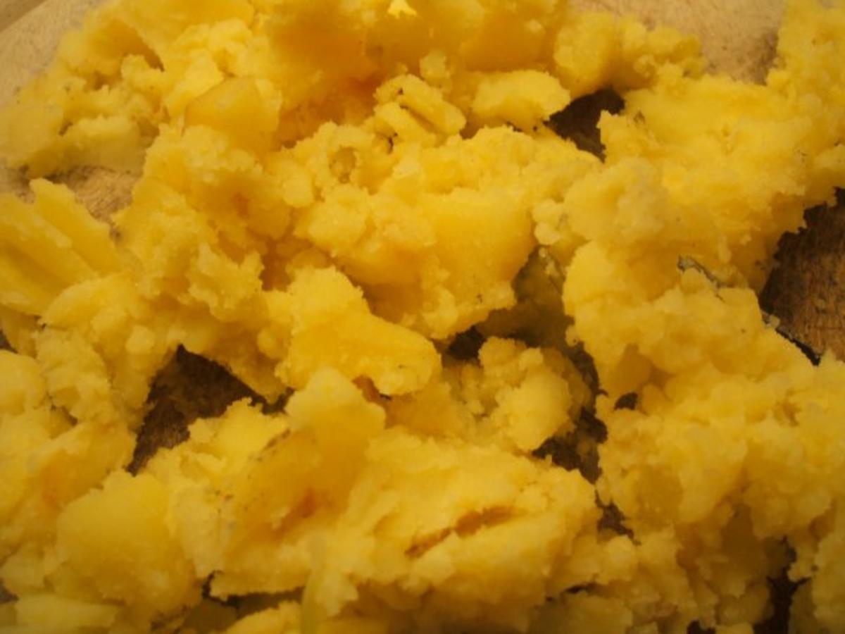 Knödel: Kartoffel-Rosenkohl-Rosen - Rezept - Bild Nr. 4