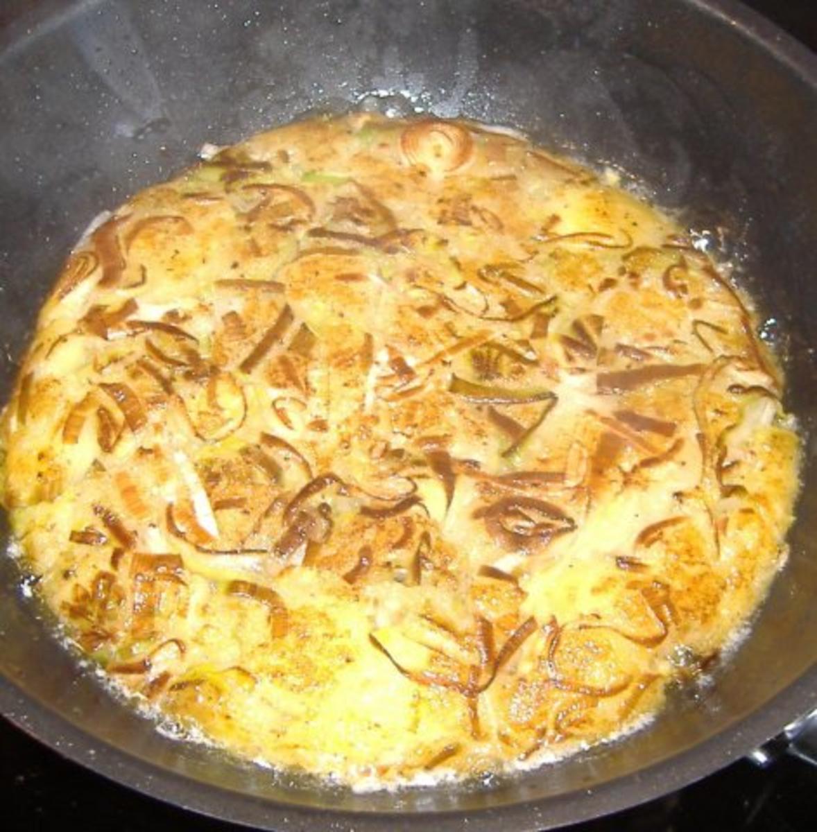Kartoffel-Lauch-Rösti mit Räucherlachs - Rezept - Bild Nr. 4