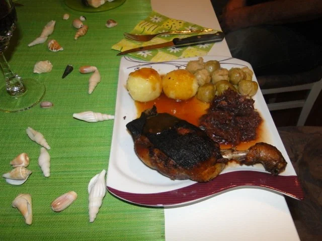 Entenkeulen von der Barbarie-Ente mit Rosenkohl und Rotkohl - Rezept - Bild Nr. 6