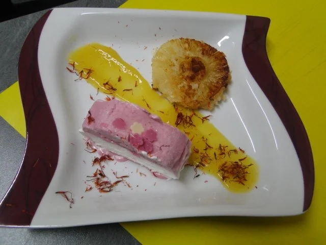 Krosse Ananas mit Chili auf einen  Mangospiegel - Rezept - Bild Nr. 3