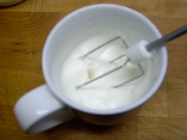 Mandel-Nuß-Baiser - Rezept - Bild Nr. 2