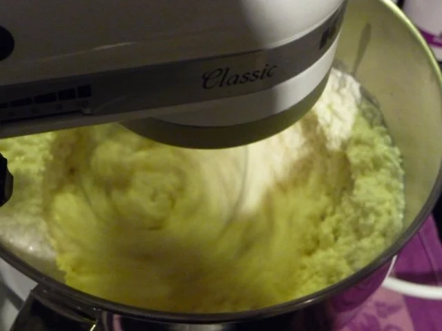 Plätzchen & Kekse : Meine Makronen ....frei Schnautze ;-) - Rezept - Bild Nr. 2