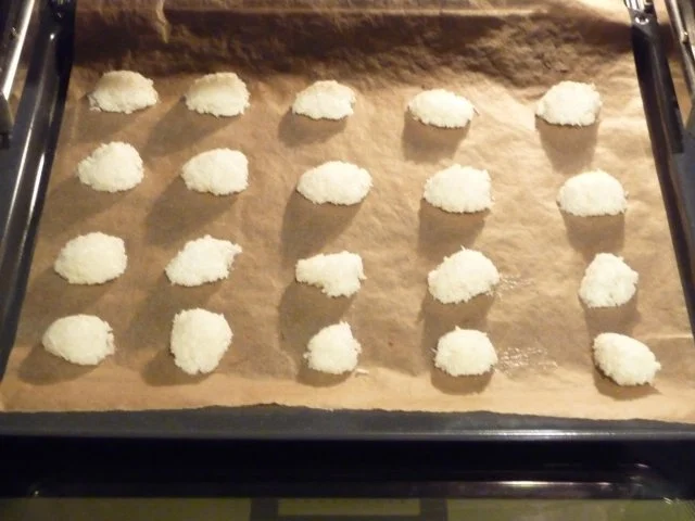 Plätzchen & Kekse : Meine Makronen ....frei Schnautze ;-) - Rezept - Bild Nr. 4