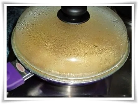 Rezept: Rosmarin-Thymian Hähnchen mit würzigem Sauerkraut und Kartoffelklößen dazu. Bild Nr. 9 Rosmarin-Thymian Hähnchen mit würzigem Sauerkraut und Kartoffelklößen dazu. - Rezept - Bild Nr. 9