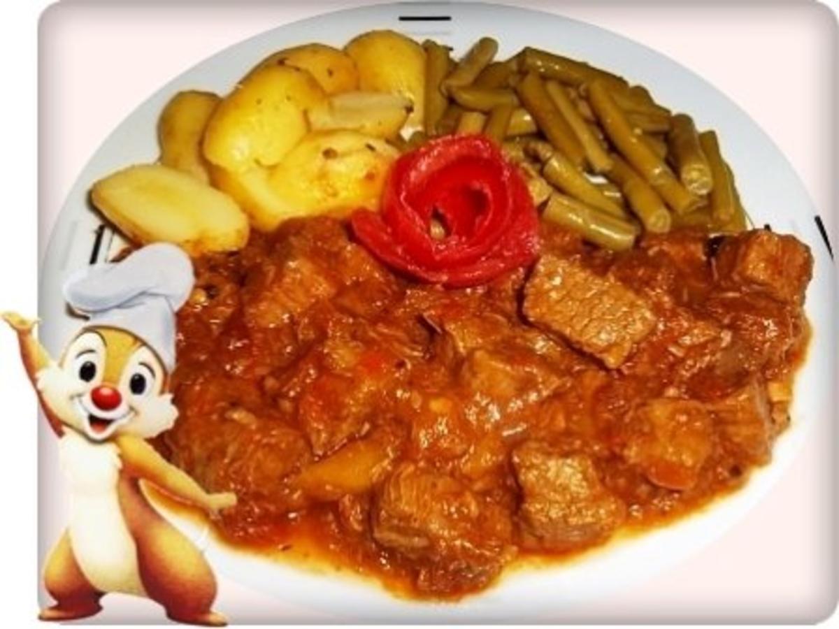 Bilder für Schmackhaftes Gulasch mit Salbei- Drillinge und grüne Bohnen. - Rezept