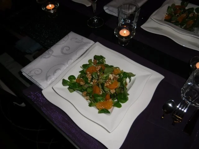 Feldsalat mit Clementinen Filets und Walnüssen - Rezept - Bild Nr. 2