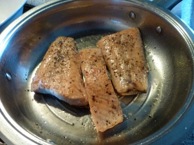 Lachsfilet mit würzigen Backofenkartoffeln - Rezept - Bild Nr. 6