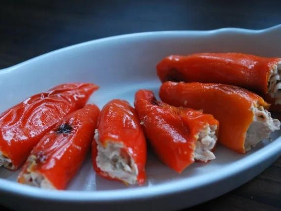 Rezept: Gefüllte Mini-Paprika Bild Nr. 6 Gefüllte Mini-Paprika - Rezept - Bild Nr. 6