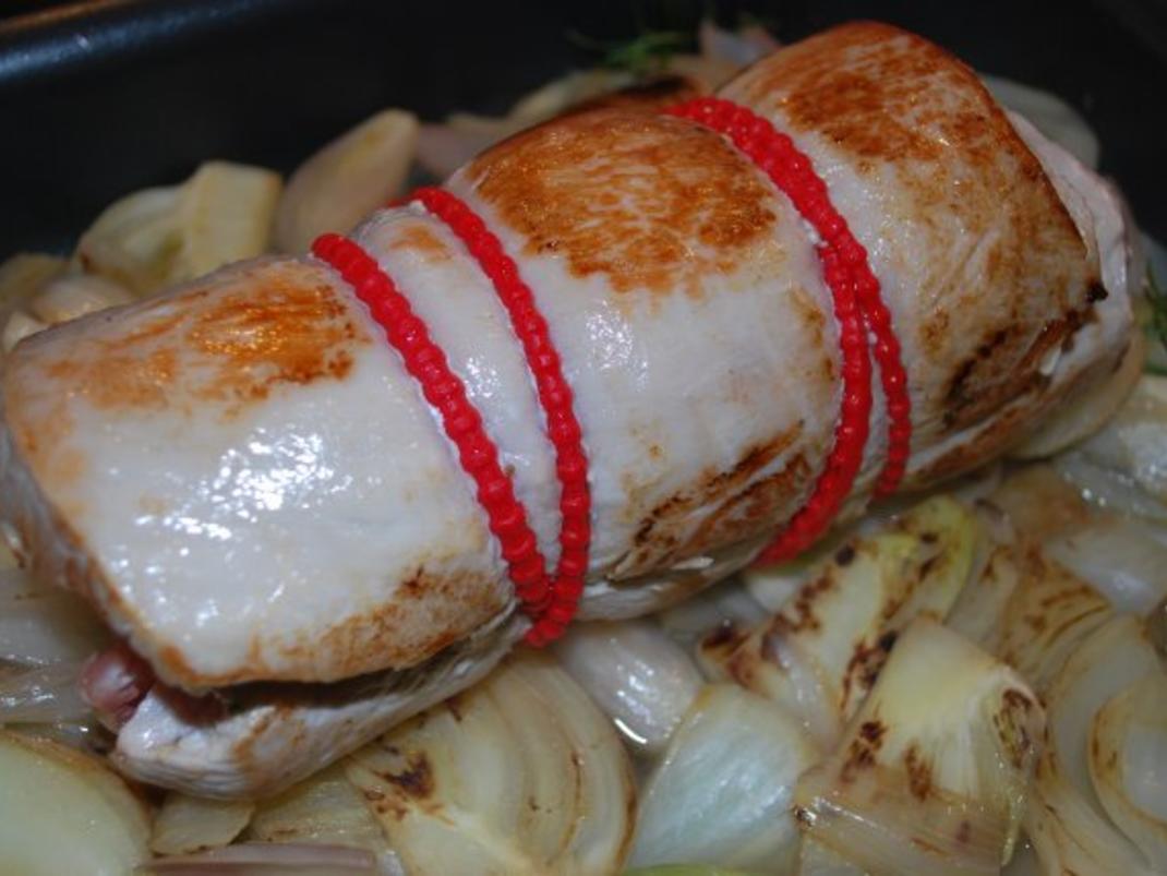 Porchetta Rollbraten Auf Fenchelgem Se Italienischer Schweine Kr Uter