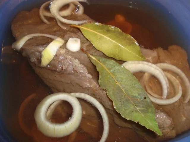 Rezept: Sauerbraten, klassisch mit Rotkohl Bild Nr. 3 Sauerbraten, klassisch mit Rotkohl - Rezept - Bild Nr. 3