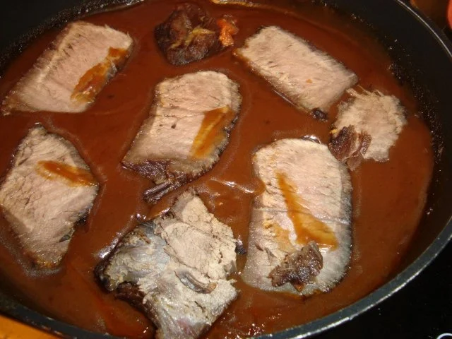 Rezept: Sauerbraten, klassisch mit Rotkohl Bild Nr. 8 Sauerbraten, klassisch mit Rotkohl - Rezept - Bild Nr. 8