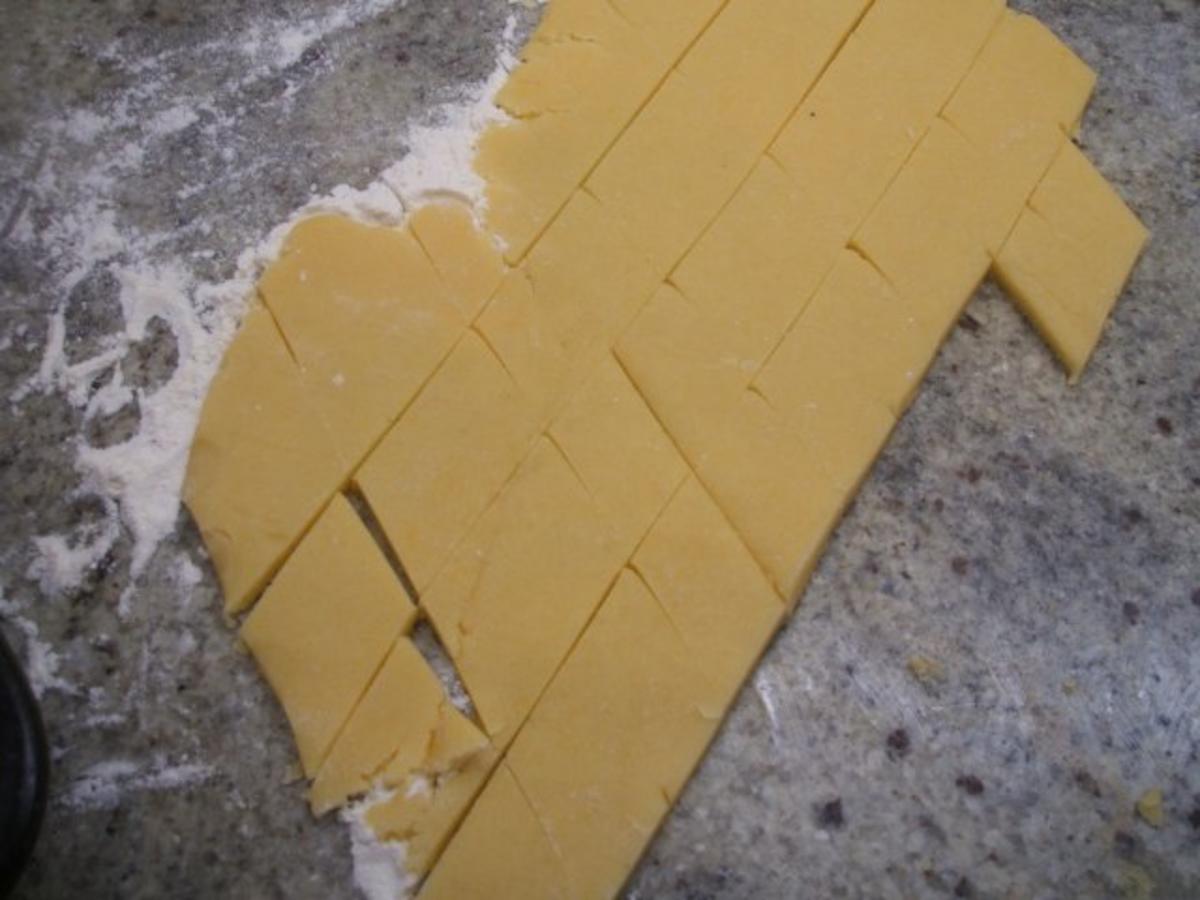 Plätzchen: Butterzeug für Faule nach Urgroßmutter Frieda - Rezept - Bild Nr. 6