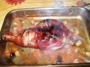 Spanferkelschulter auf Gemüsebett - Rezept