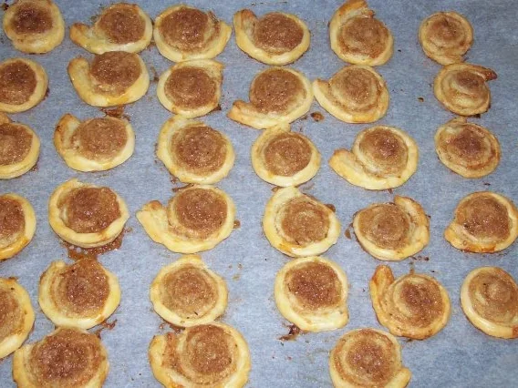Weihnachtsgebäck: Knusprige Mandel-Zimtschnecken - Rezept - Bild Nr. 10